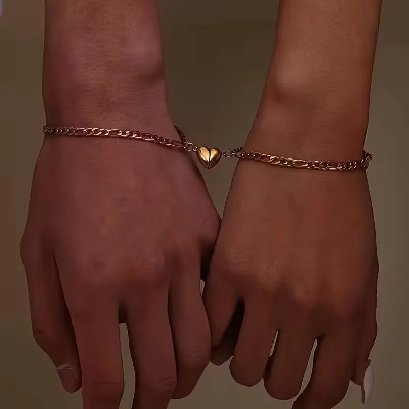 Elegante Set de 2 Pulseras de corazón imantadas